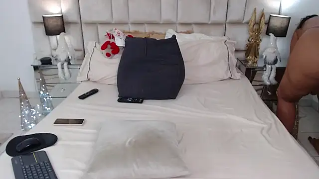 JesicaTaylorxx online show from December 6, 2024, 10:49 am