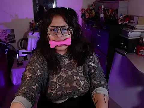 Snapshot of _lilith_heavy chatting on November 21, 2025, 7:56 pm lilith heavy online show from November 21, 2025, 7:56 pm