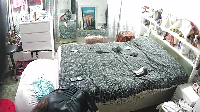 carrlie online show from February 8, 2026, 3:21 am