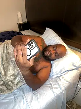 Snapshot of africandickxxl chatting on October 27, 2025, 9:08 pm africandickxxl online show from October 27, 2025, 9:08 pm