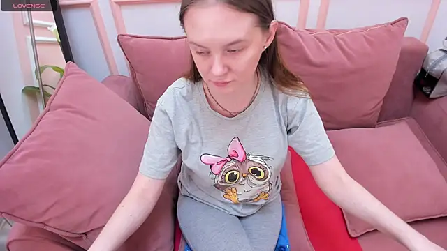 JannaVerdi  online show from September 29, 2025, 6:29 am