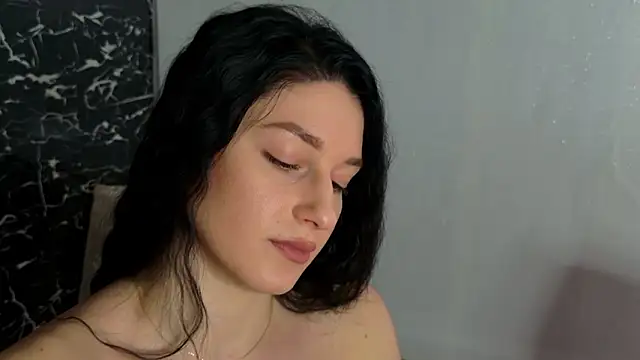 Snapshot of moniqque chatting on January 9, 2025, 8:34 am moniqque online show from January 9, 2025, 8:34 am