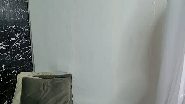 Snapshot of moniqque chatting on January 10, 2025, 8:40 am moniqque online show from January 10, 2025, 8:40 am