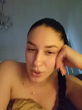 moniqque online show from July 12, 2026, 2:41 pm