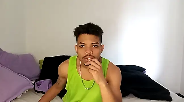 Snapshot of danidiazto2023 chatting on February 16, 2025, 9:48 pm danidiazto2023 online show from February 16, 2025, 9:48 pm