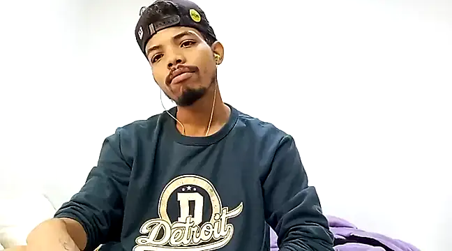 Snapshot of danidiazto2023 chatting on March 16, 2025, 9:58 pm danidiazto2023 online show from March 16, 2025, 9:58 pm