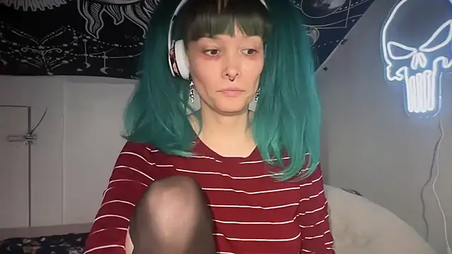 FRRANNKIE online show from December 27, 2024, 3:53 am