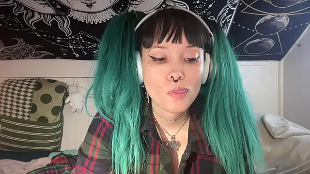 FRRANNKIE online show from February 27, 2025, 7:26 pm