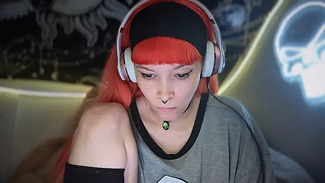 Snapshot of FRRANNKIE chatting on September 20, 2025, 10:05 am FRRANNKIE online show from September 20, 2025, 10:05 am