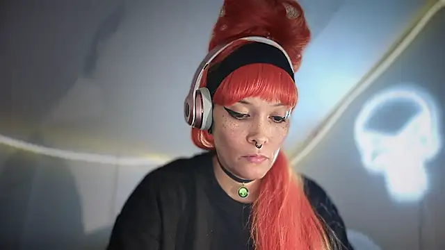 Snapshot of FRRANNKIE chatting on October 20, 2025, 3:34 pm FRRANNKIE online show from October 20, 2025, 3:34 pm