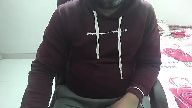 Snapshot of rentarob chatting on February 7, 2025, 5:29 pm rentarob online show from February 7, 2025, 5:29 pm