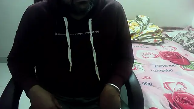 Snapshot of rentarob chatting on February 9, 2025, 5:01 pm rentarob online show from February 9, 2025, 5:01 pm