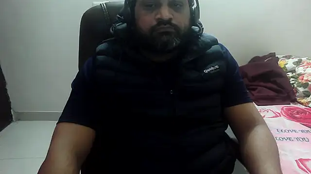 Snapshot of rentarob chatting on February 10, 2025, 6:13 pm rentarob online show from February 10, 2025, 6:13 pm