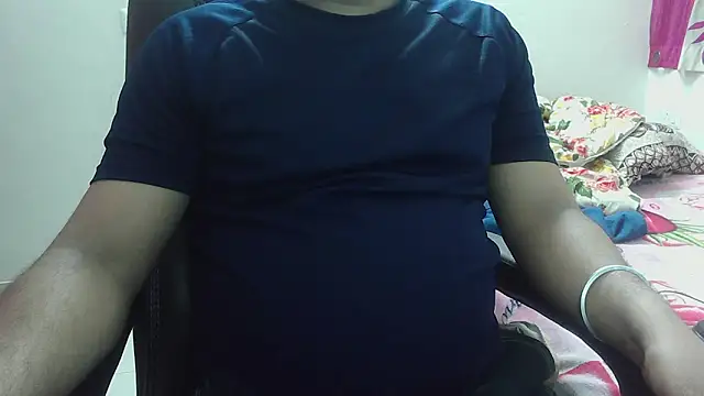 Snapshot of rentarob chatting on February 22, 2025, 5:02 pm rentarob online show from February 22, 2025, 5:02 pm