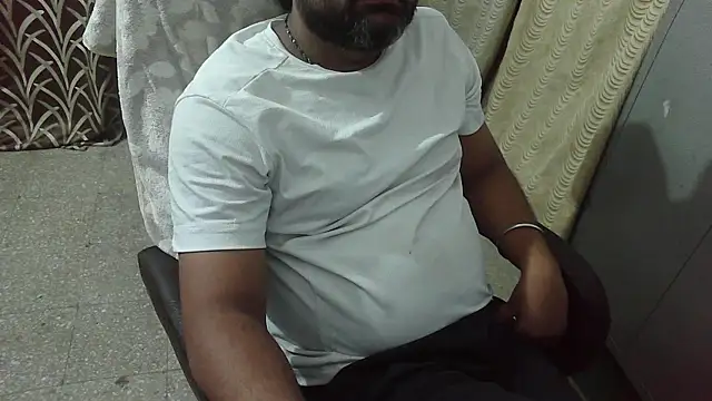 Snapshot of rentarob chatting on October 21, 2025, 8:15 am rentarob online show from October 21, 2025, 8:15 am