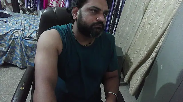 Snapshot of rentarob chatting on November 5, 2025, 1:22 pm rentarob online show from November 5, 2025, 1:22 pm