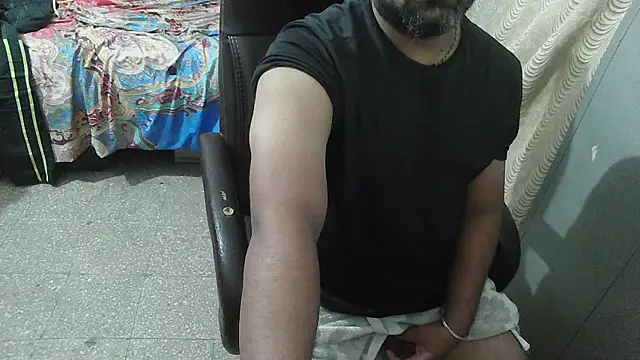 Snapshot of rentarob chatting on November 10, 2025, 6:12 am rentarob online show from November 10, 2025, 6:12 am