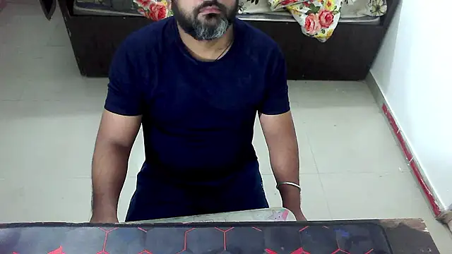 rentarob online show from February 12, 2026, 7:20 pm