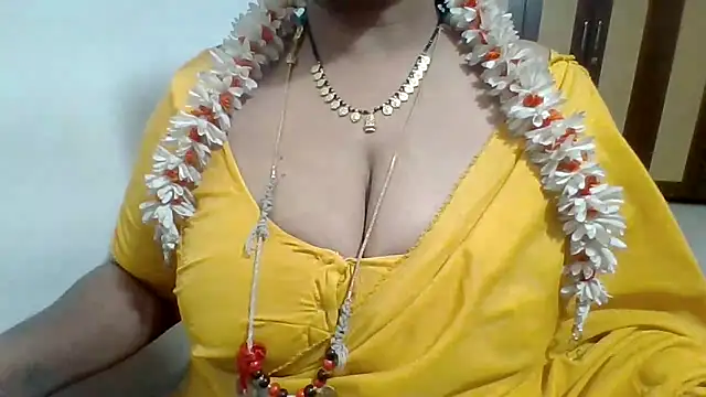 Snapshot of archanatelugu9 chatting on June 14, 2026, 3:03 pm archanatelugu9 online show from June 14, 2026, 3:03 pm
