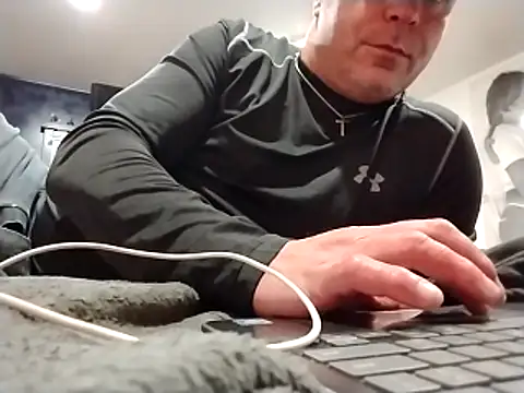 JRock69nKzoo online show from March 12, 2026, 11:33 pm