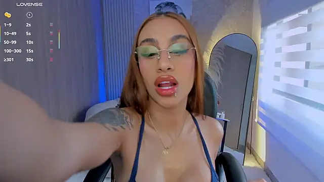 DannaCruz online show from June 30, 2026, 7:59 pm