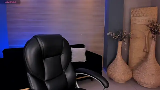 BiancaPierce online show from May 7, 2026, 11:59 am