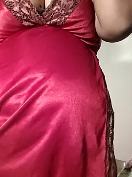 Snapshot of Hurrem_02 chatting on September 21, 2025, 12:40 pm Hurrem 02 online show from September 21, 2025, 12:40 pm