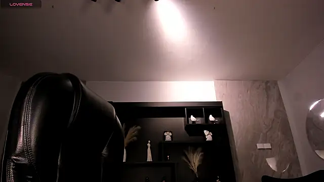 SophiePalmer online show from March 19, 2026, 11:14 am