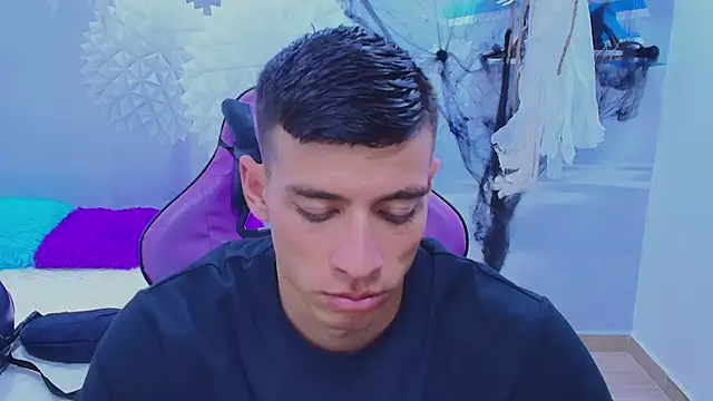 Snapshot of DEIBY_BABY chatting on November 1, 2025, 10:01 pm DEIBY BABY online show from November 1, 2025, 10:01 pm