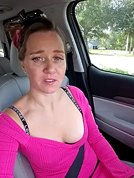 SkyelarSommer online show from December 15, 2025, 2:43 pm