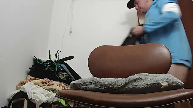 Snapshot of tattoodark_25 chatting on November 1, 2025, 4:47 am tattoodark 25 online show from November 1, 2025, 4:47 am