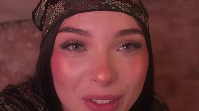 Snapshot of Victoria_Watsson chatting on October 9, 2025, 2:26 pm Victoria Watsson online show from October 9, 2025, 2:26 pm