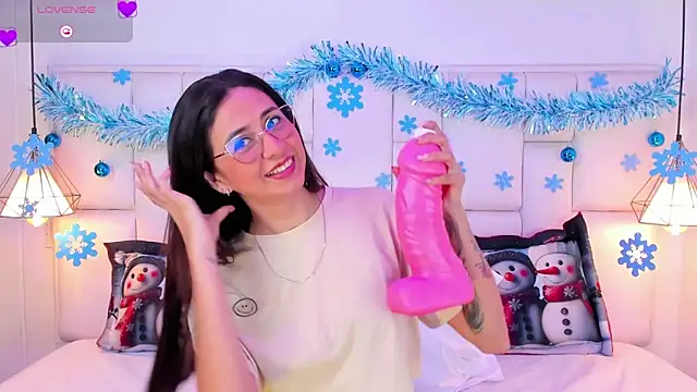 SarahSophia  online show from December 12, 2024, 11:40 am