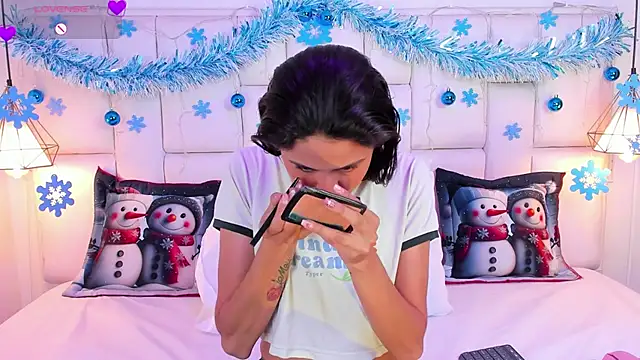 SarahSophia  online show from December 13, 2024, 11:34 am