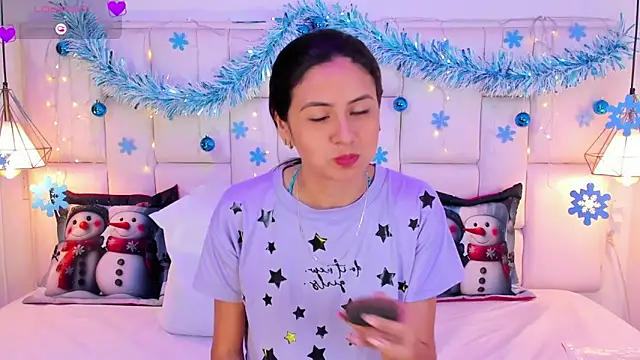 SarahSophia  online show from December 16, 2024, 11:33 am