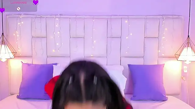SarahSophia  online show from January 13, 2025, 11:41 am