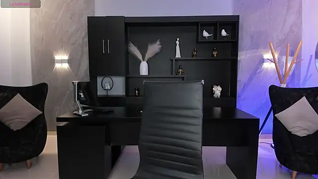 Snapshot of MaraRicci chatting on February 12, 2025, 2:56 am MaraRicci online show from February 12, 2025, 2:56 am