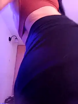 Snapshot of LissaThompsom chatting on February 25, 2025, 2:11 pm LissaThompsom online show from February 25, 2025, 2:11 pm