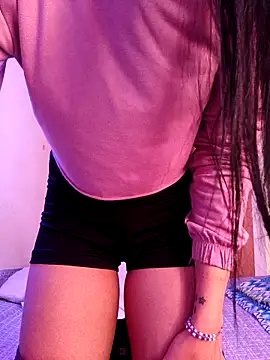 Snapshot of LissaThompsom chatting on March 19, 2025, 1:51 pm LissaThompsom online show from March 19, 2025, 1:51 pm