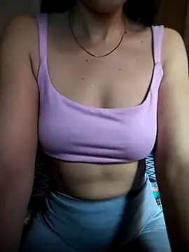 Snapshot of LissaThompsom chatting on September 18, 2025, 11:56 am LissaThompsom online show from September 18, 2025, 11:56 am