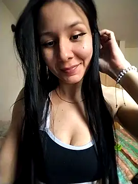 Snapshot of LissaThompsom chatting on September 23, 2025, 6:33 pm LissaThompsom online show from September 23, 2025, 6:33 pm