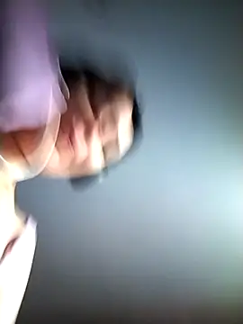 Snapshot of LissaThompsom chatting on September 28, 2025, 12:10 pm LissaThompsom online show from September 28, 2025, 12:10 pm