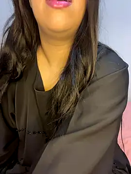 Snapshot of Mayacrayzi chatting on October 14, 2025, 9:21 am Mayacrayzi online show from October 14, 2025, 9:21 am