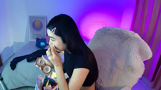 AmyOlimpo online show from May 19, 2026, 1:56 am