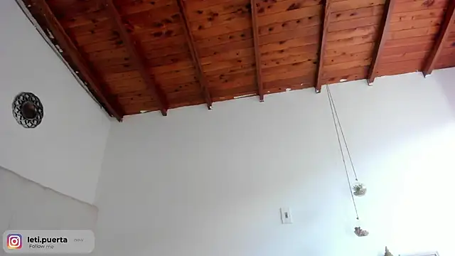 leticiapuerta9 online show from February 2, 2025, 9:45 pm