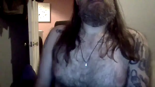 Snapshot of Thrillhouse chatting on September 21, 2025, 2:35 am Thrillhouse online show from September 21, 2025, 2:35 am