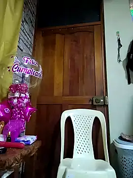 Snapshot of WanOn3Fanny chatting on December 22, 2024, 1:12 am WanOn3Fanny online show from December 22, 2024, 1:12 am