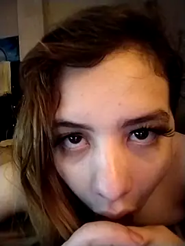 Snapshot of WanOn3Fanny chatting on March 13, 2025, 9:59 pm WanOn3Fanny online show from March 13, 2025, 9:59 pm