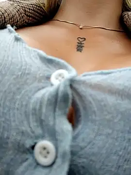 Snapshot of Misscata1106 chatting on February 7, 2026, 7:17 pm Misscata1106 online show from February 7, 2026, 7:17 pm