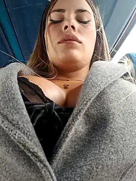 Snapshot of Misscata1106 chatting on February 13, 2026, 7:10 pm Misscata1106 online show from February 13, 2026, 7:10 pm